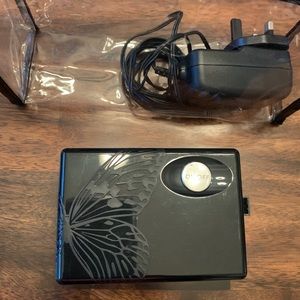 Make up airbrush compressor by luminess